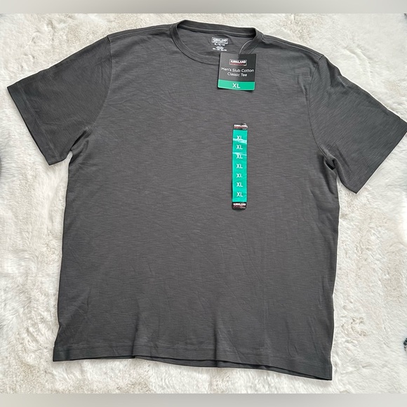 Kirkland Signature Men's 100% Cotton Classic Fit Tee Gray, Size XL - Picture 4 of 5